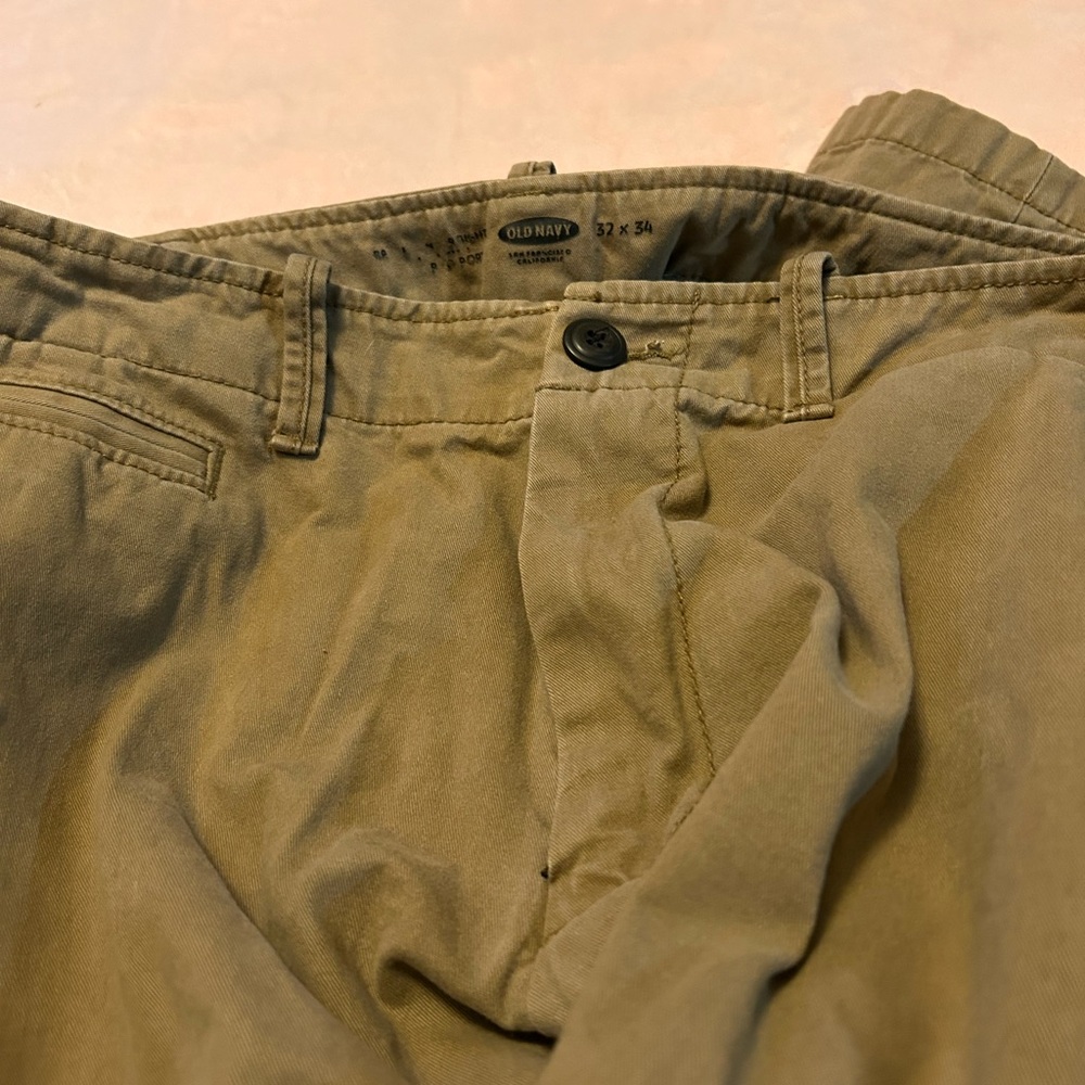 Old Navy Pants in color Khaki